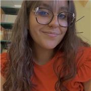 profesora de primaria, apta para niños de 3 a 6 años.